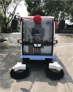 贵州启秀小型扫路车 物业小区环卫电动扫路车