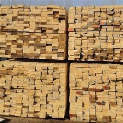建筑方木价格一览表 10x10木方加工厂家 呈果木业